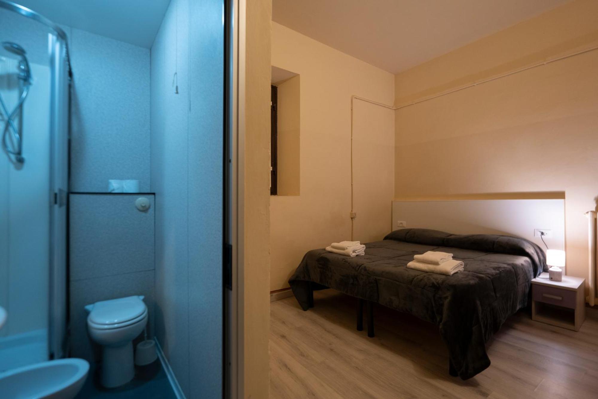 Hostel & 7 Florence